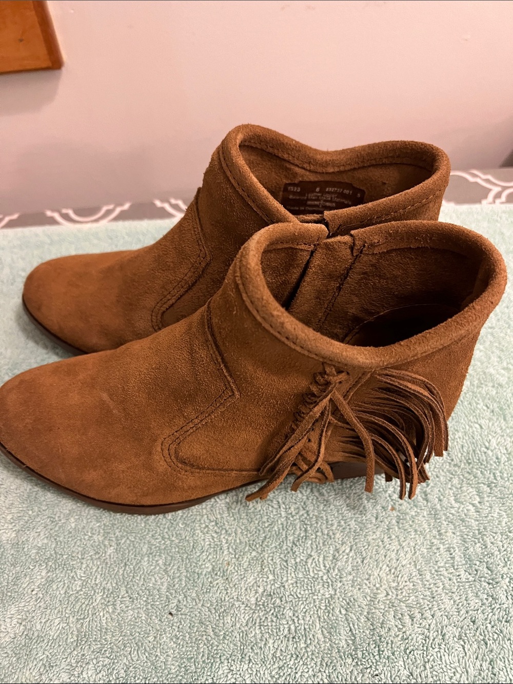 Minnetonka brown fringe bootie size 6